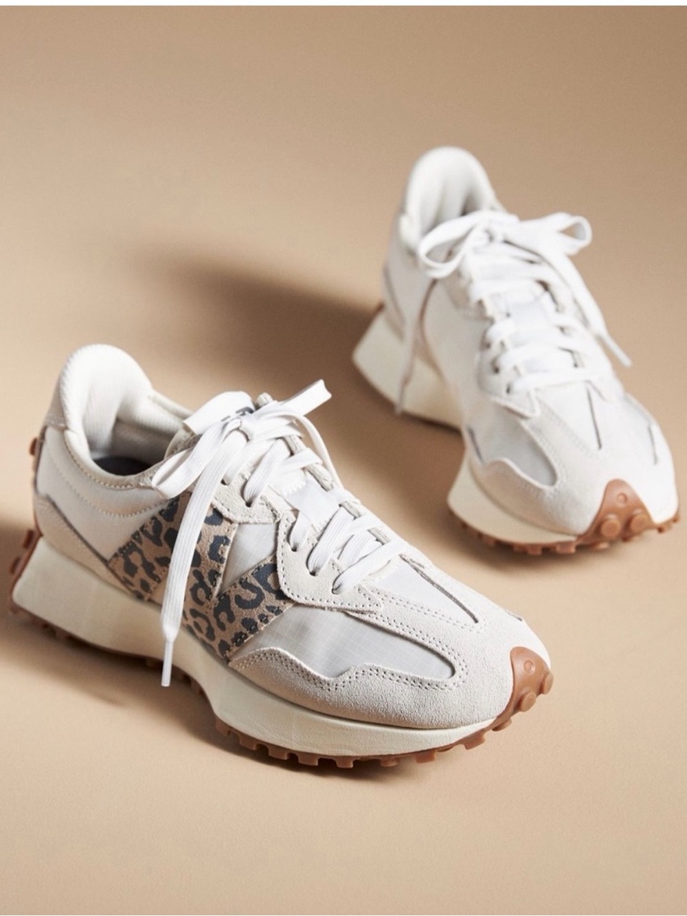 New Balance 327  Sneakers with Leopard Accent and Tan Soles 8 like new